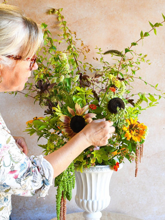 How to Condition Cut Flowers: The Ultimate Guide